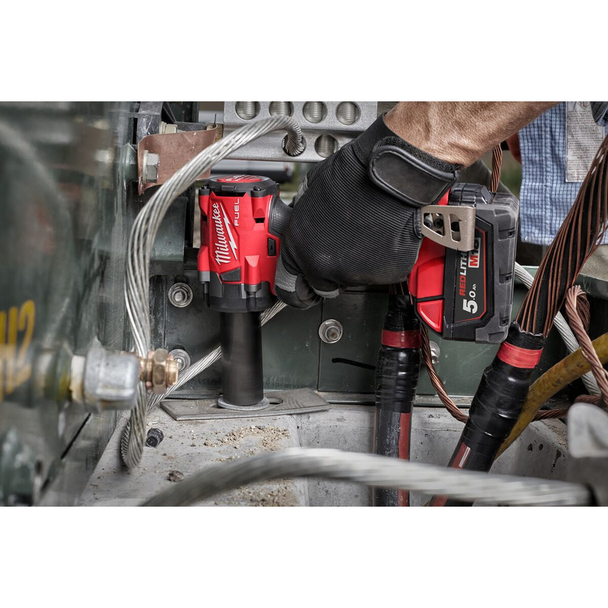 Llave de impacto Milwaukee Fuel 339Nm – Marvic Industries